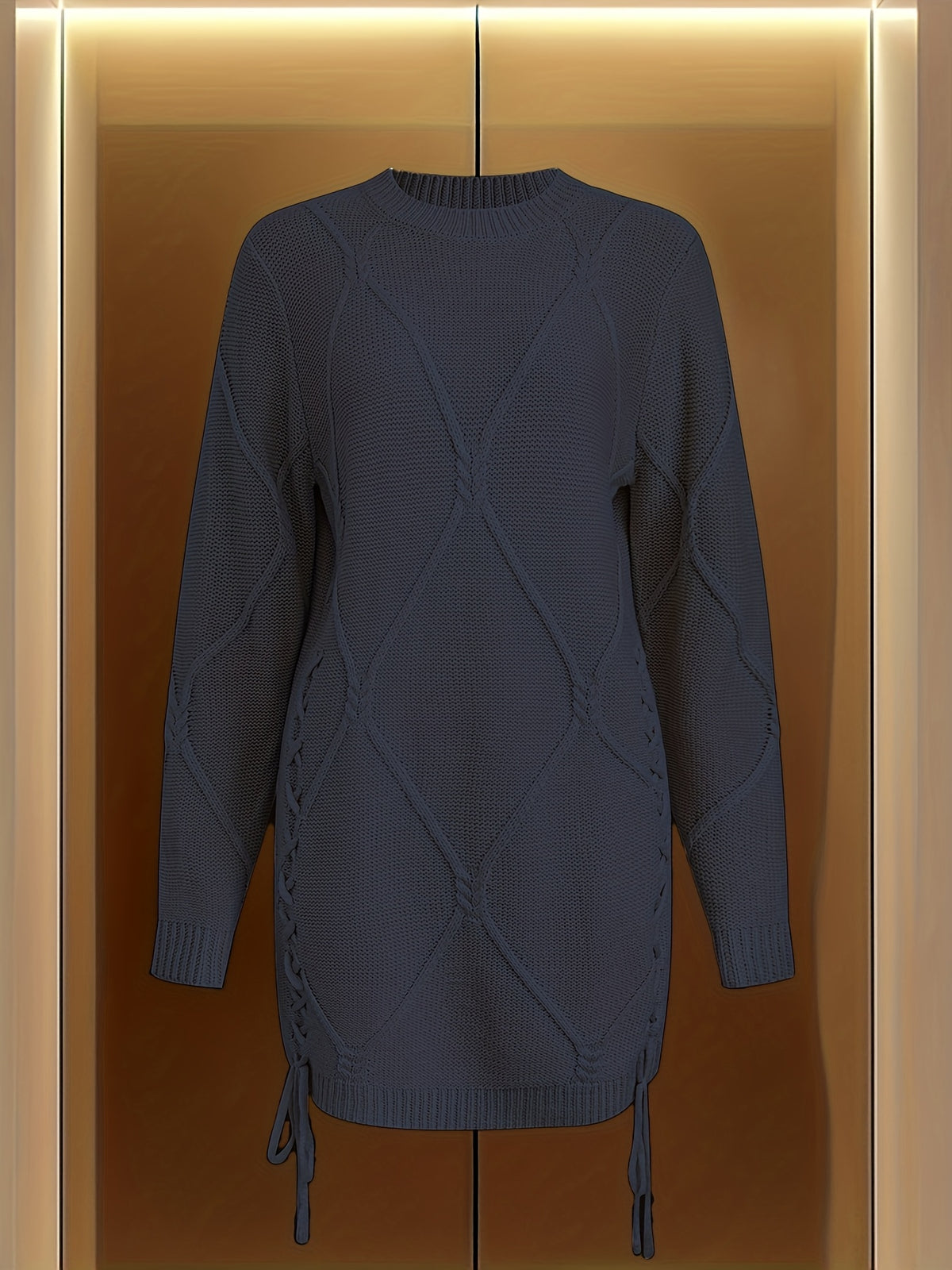 Vika Xiang Style Trendy Cable Sweater for Creating a Focus Look in Autumn and Winter Fashion - Navy Color