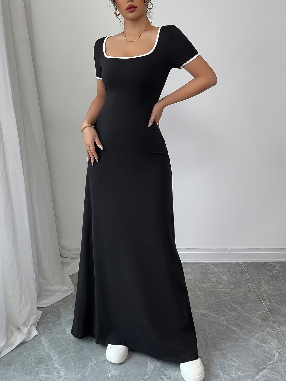 Women'S Square Neck Color Block Dress, Easy And Stylish, Suitable for Summer - Black