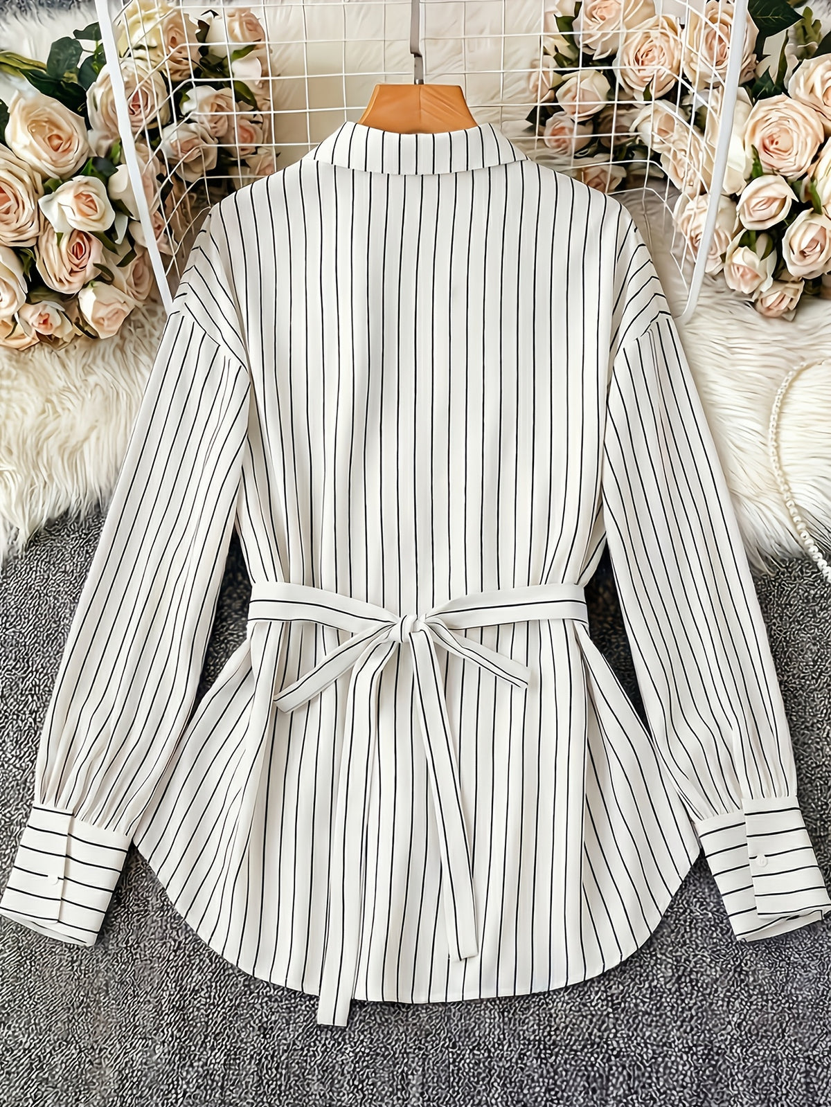 [Size for Regular Fit] Women'S Spring Autumn Elegant Striped Loose Long Sleeve Shirred Blouse, Chain Detail Tie-Waist Shirt - White And Black