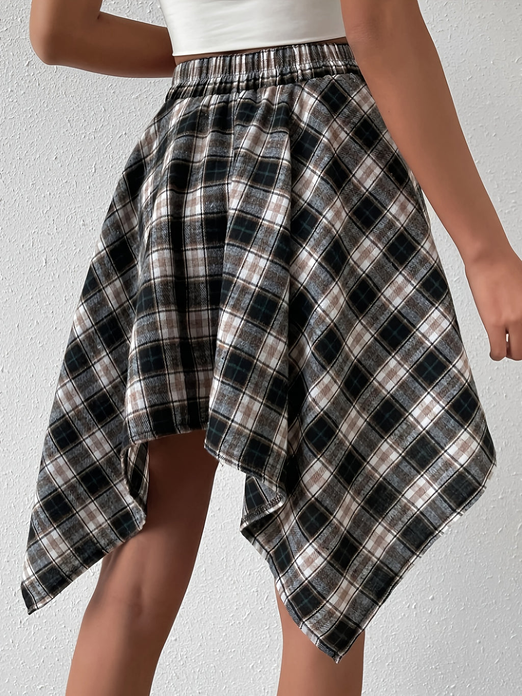 Checkered Print Casual High-Waisted Asymmetrical Hem Skirt - Grey