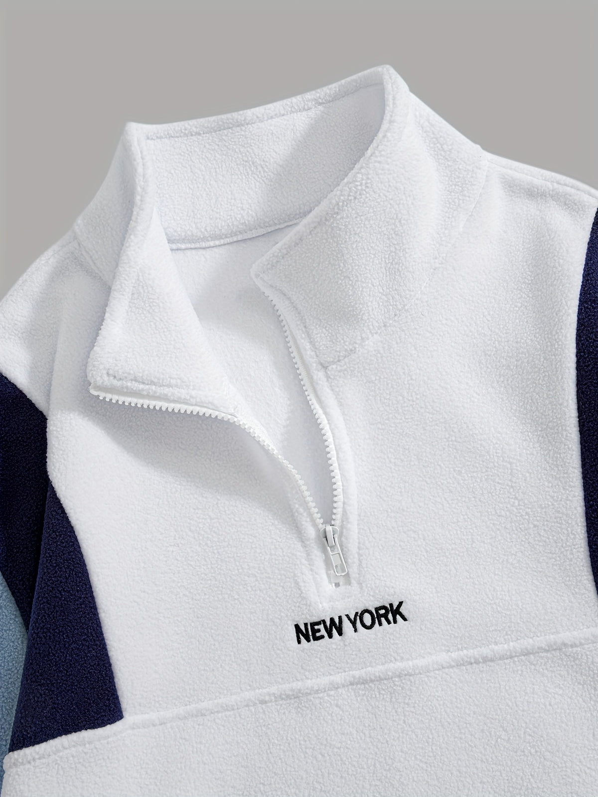 Fleece Color-Blocked Spliced Letter Embroidered Zip-Up Sweatshirt, Men'S Mid-High Collar Half-Zip Pullover Warm Outerwear, Men'S Casual Sportswear with a Trendy Street And Collegiate Style, Suitable for Daily Wear And Casual Outdoor Activities - White