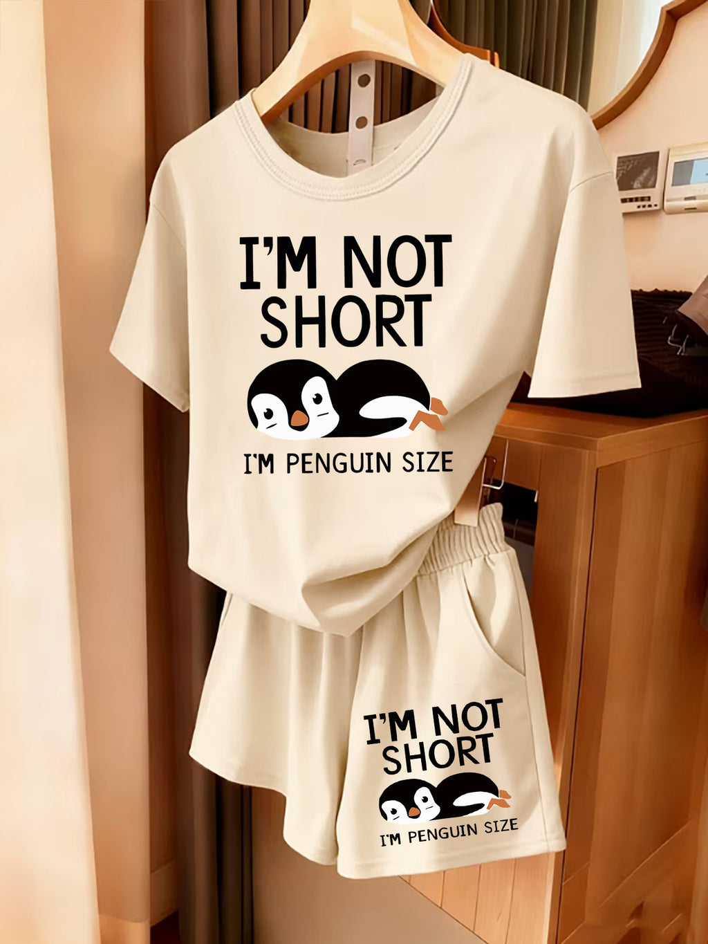 2pcs Women'S Summer Short Sleeve Set - I'M NOT SHORT Fun Penguin Print Short Sleeve And Shorts Outfit, Comfortable, Soft, Breathable Sportswear for Daily Wear, Suitable For, Campus, Valentine'S Day, Women'S Pajamas, Jogging, Fitness - Apricot + Apricot