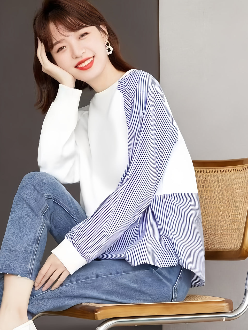 Women'S Irregular Striped Shirt Combined with a Sweatshirt - White
