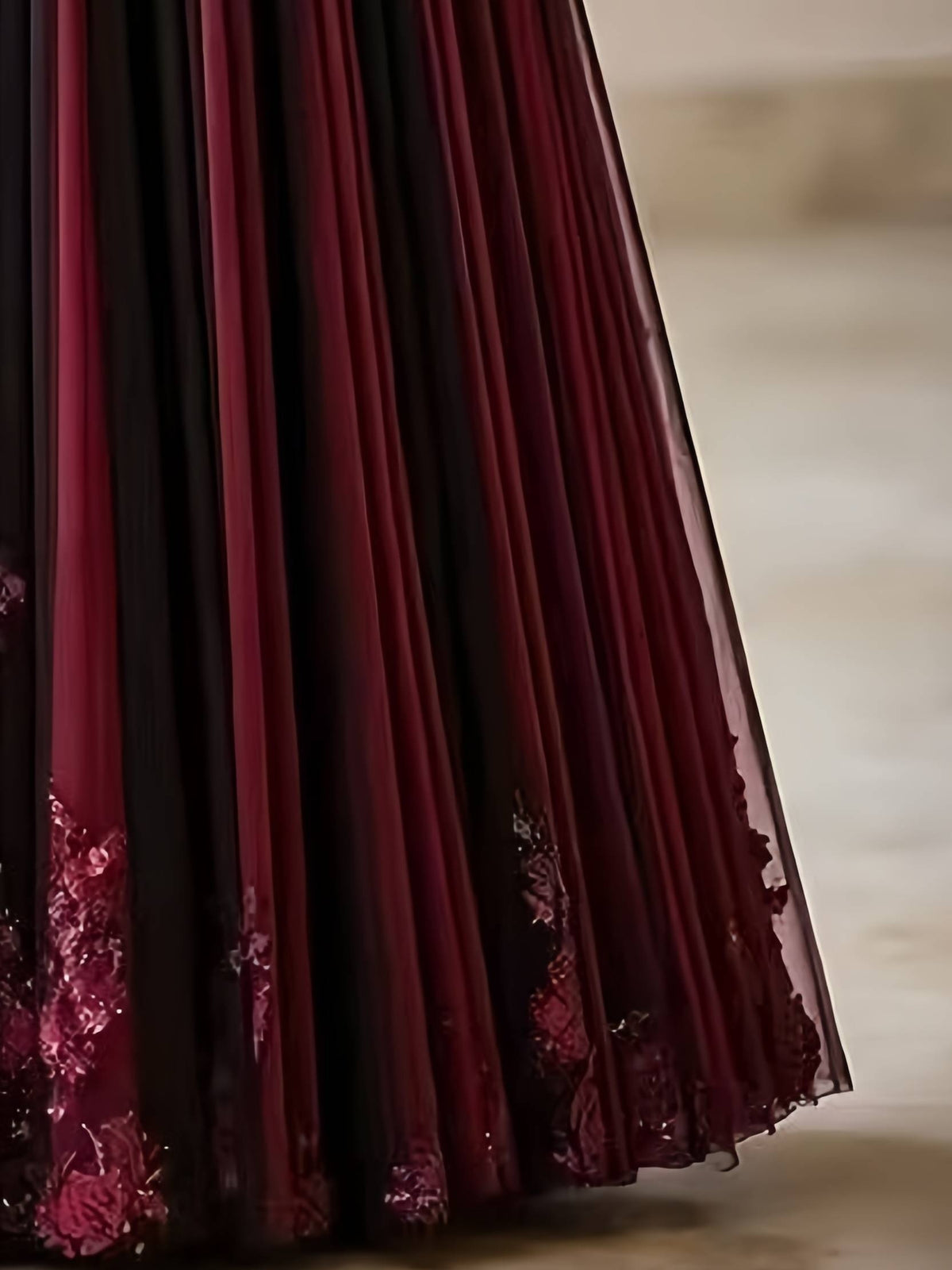 Spring and Autumn Women's Elegant Printed Midi A-Line Chiffon Skirt, Vacation Wear, Party Banquet Wear, Birthday Wear, Wedding Guest Wear, Easter Wear, Carnival Wear, Christmas Wear, Valentine's Day Wear, Holiday Wear, Suitable for Street Outings - Black
