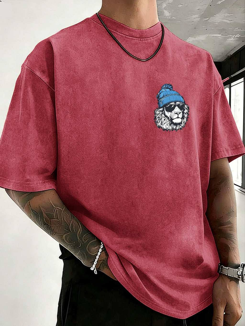 Men's Heavyweight Washed Distressed Loose-Fit Short-Sleeve T-Shirt with Reversible Print, Available in 12 Colors for Mix & Match, National Trend Y2K Style for Daily Commuting, Sports, Fitness, Couples, Streetwear, and Outings - Red
