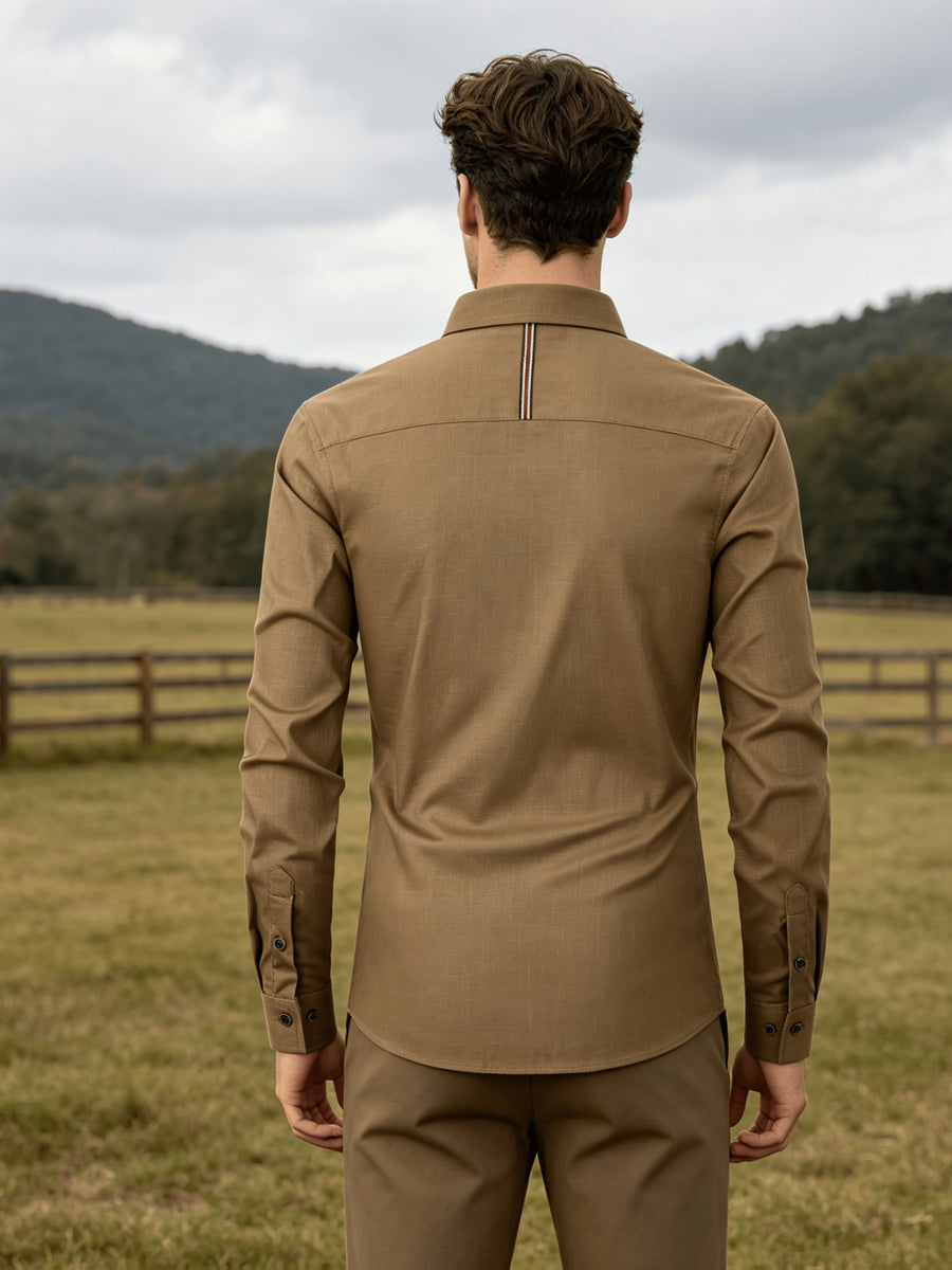 Men's Casual Long-Sleeve Shirt with Lapel and Faux Pocket Design, Slim Fit for a Slimming Look, Durable and Wrinkle-Resistant for Daily Outdoor Casual Wear, Business-Casual Solid Color Shirt - Brown