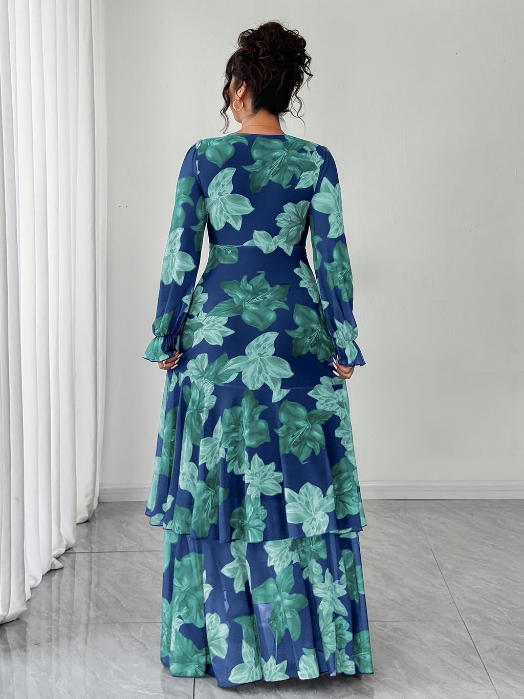 Plus Size, Plus Size Vintage Teal Blue Botanical Print V-Neck Wrap Long Dress with Flared Long Sleeves, Waist-Cinching, for Vacation, Mermaid Style - Blue