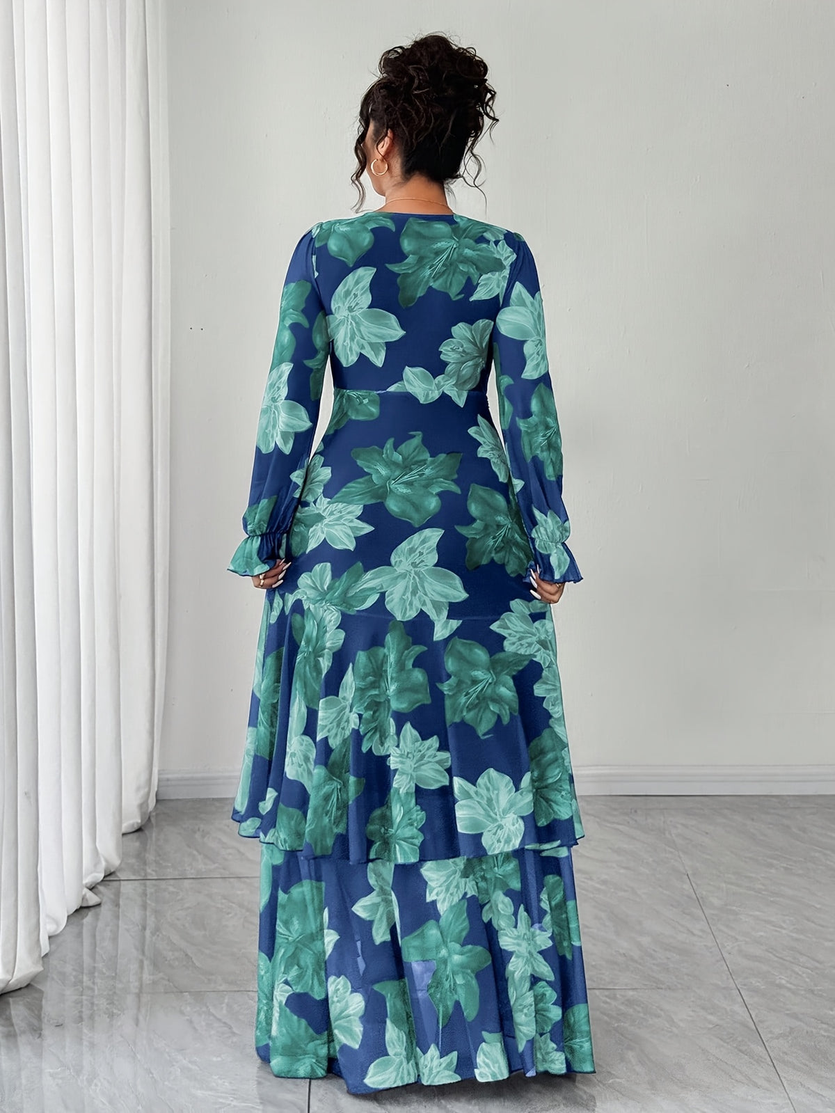 Plus Size, Plus Size Vintage Teal Blue Botanical Print V-Neck Wrap Long Dress with Flared Long Sleeves, Waist-Cinching, for Vacation, Mermaid Style - Blue