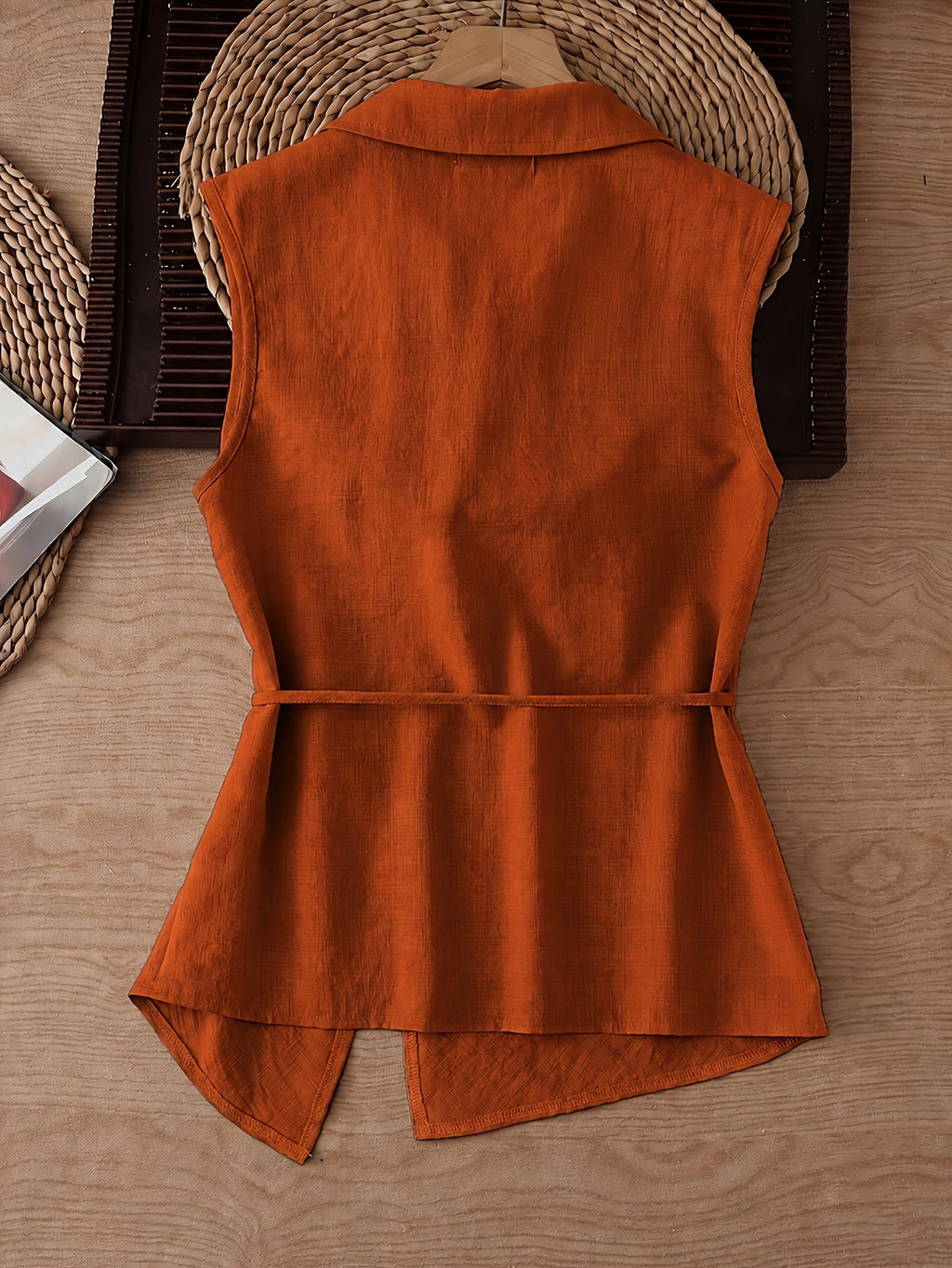 2026 New Sleeveless Vest, Lapel Tie-Waist Waist-Cinching Commuter Temperament Outer Top - Loess Ochre