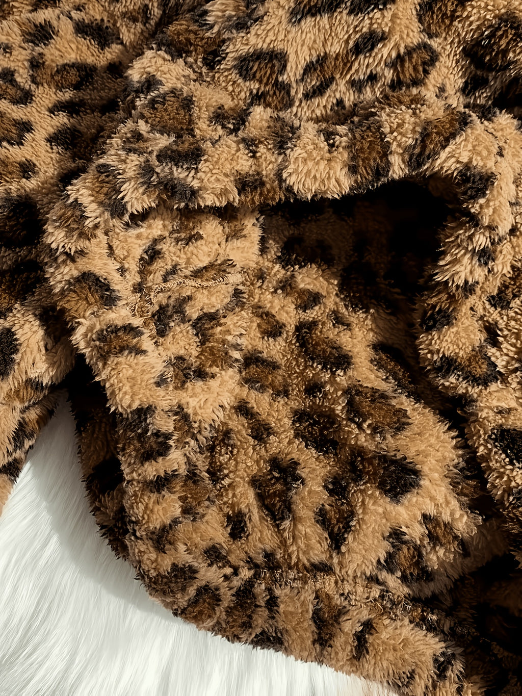 2026 Autumn/Winter New Arrival: Leopard Print Double-Sided Cropped Jacket, Women's Elegant Faux Coat with Stand Collar, Regular Shoulder Sleeves, Zipper Design and Pockets, Stylish and Sexy, Essential Lightweight Warm Jacket for Autumn-Winter - Coffee Color