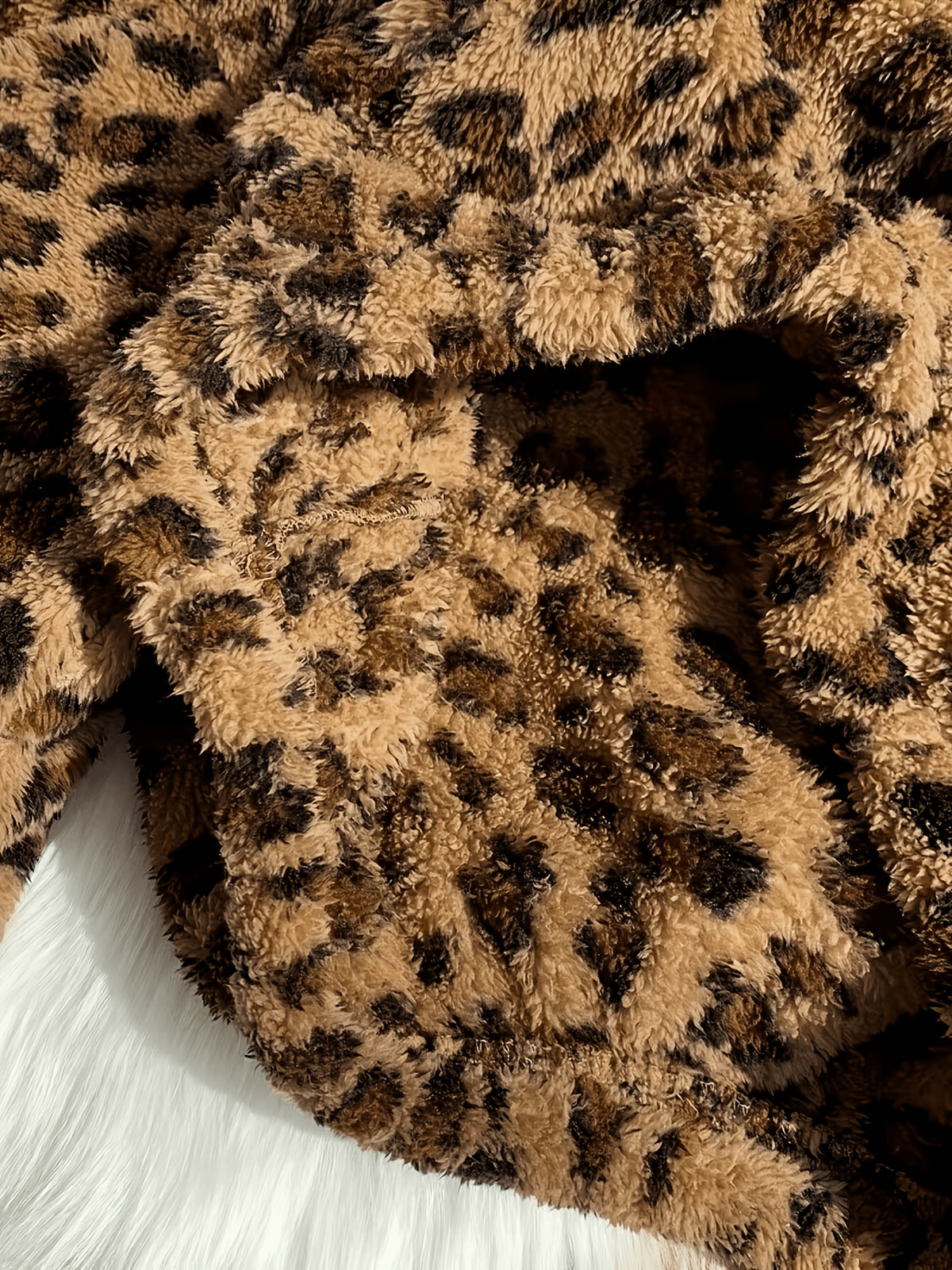 2026 Autumn/Winter New Arrival: Leopard Print Double-Sided Cropped Jacket, Women's Elegant Faux Coat with Stand Collar, Regular Shoulder Sleeves, Zipper Design and Pockets, Stylish and Sexy, Essential Lightweight Warm Jacket for Autumn-Winter - Coffee Color