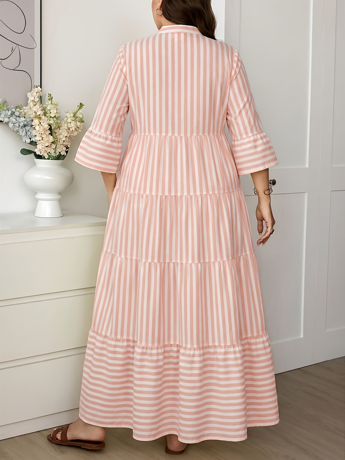 Plus Size Women'S Stand Collar V-Neck Layered Cake Dress, Yellow White Pinstripe Gentle Style Dress, Suitable for Vacation Outings, Fresh Casual Style, Fine Vertical Stripes Pattern, Women'S Clothing, Women'S Dress, Pastoral Vacation Style - Pink Color