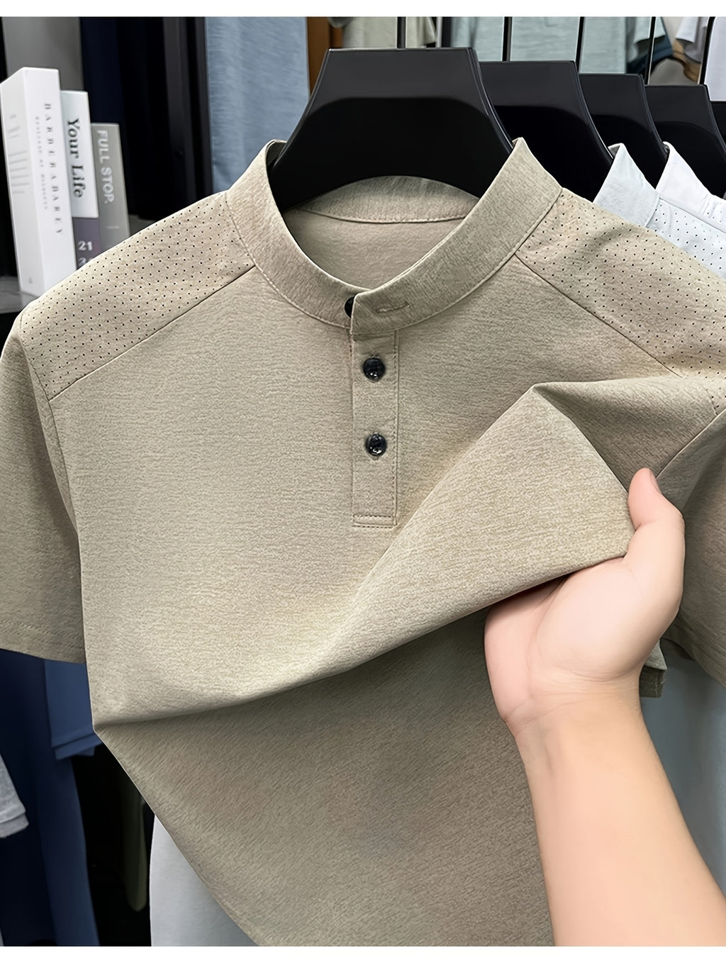 1 Men's Stand Collar Short Sleeve Polo Shirt, Suitable for Business Commutes and Daily Outings, Breathable, Moisture-Wicking, Loose Fit, Slimming, Casual Top, Basic T-Shirt for Middle-Aged and Younger Mature Men, Popular in Europe and America - Beige Camel