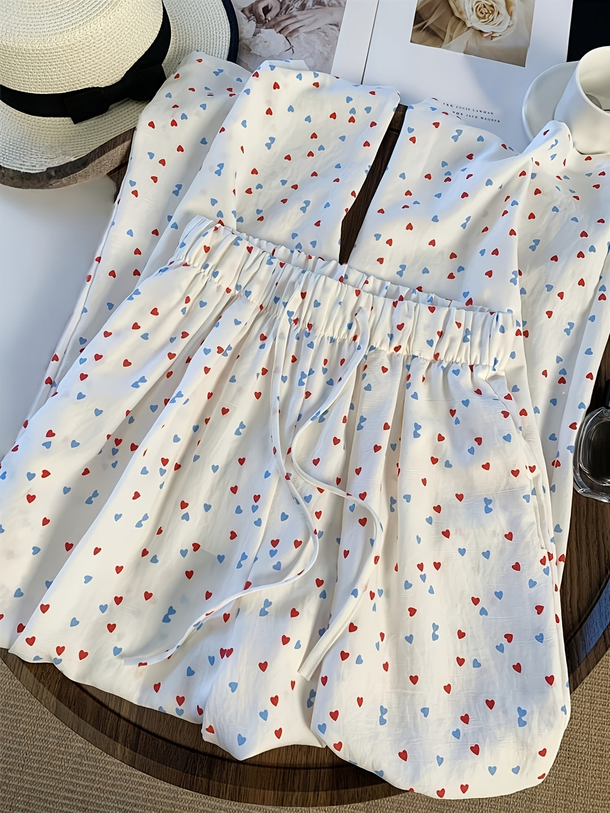 High-Waisted Loose Long Pants with Double-Color Heart Print - Mixed colors