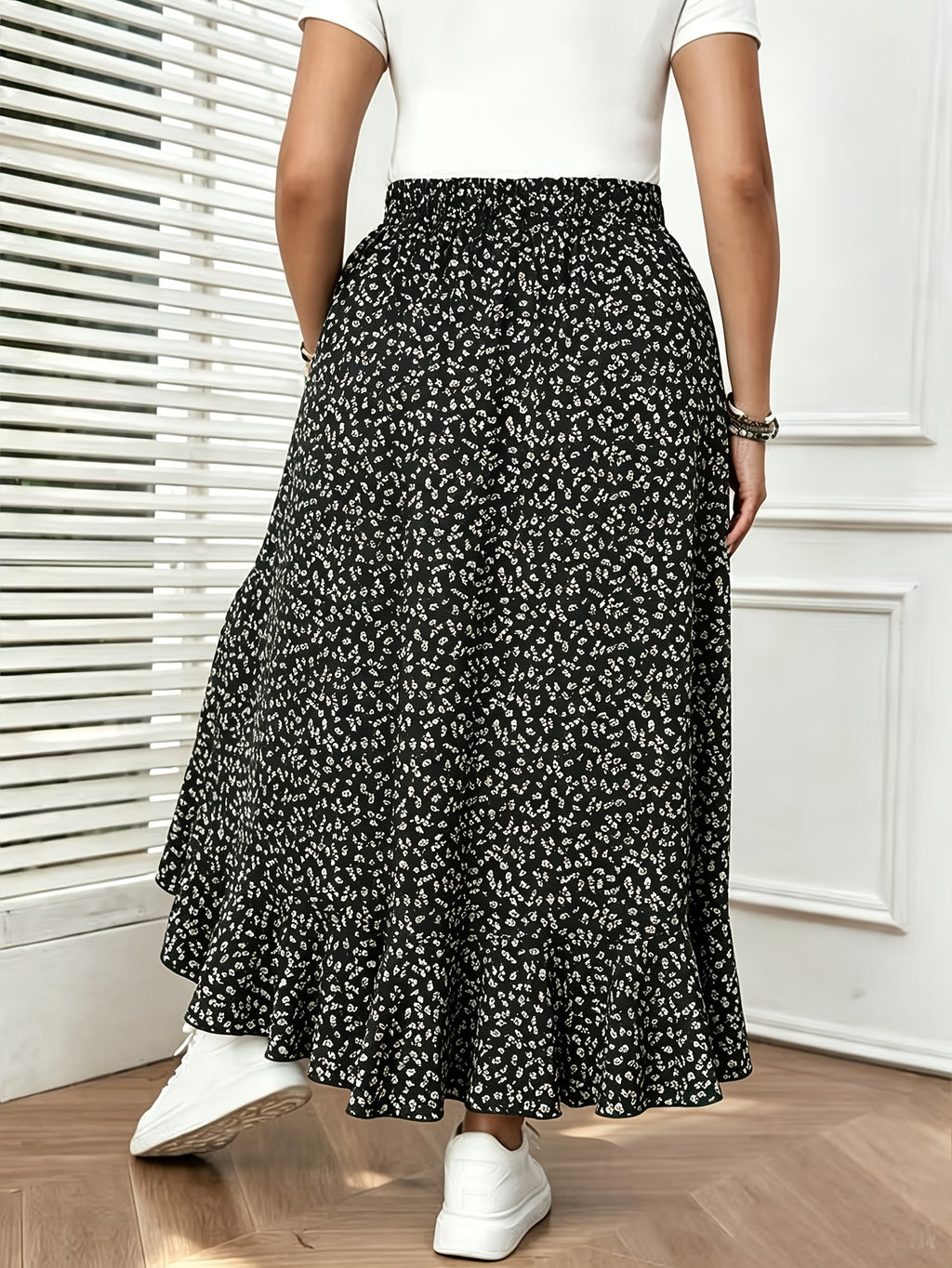 French-Style Floral Print Flowy Half-Skirt, High-Waisted Irregular Ruffle Hem Maxi Skirt - Black small floral
