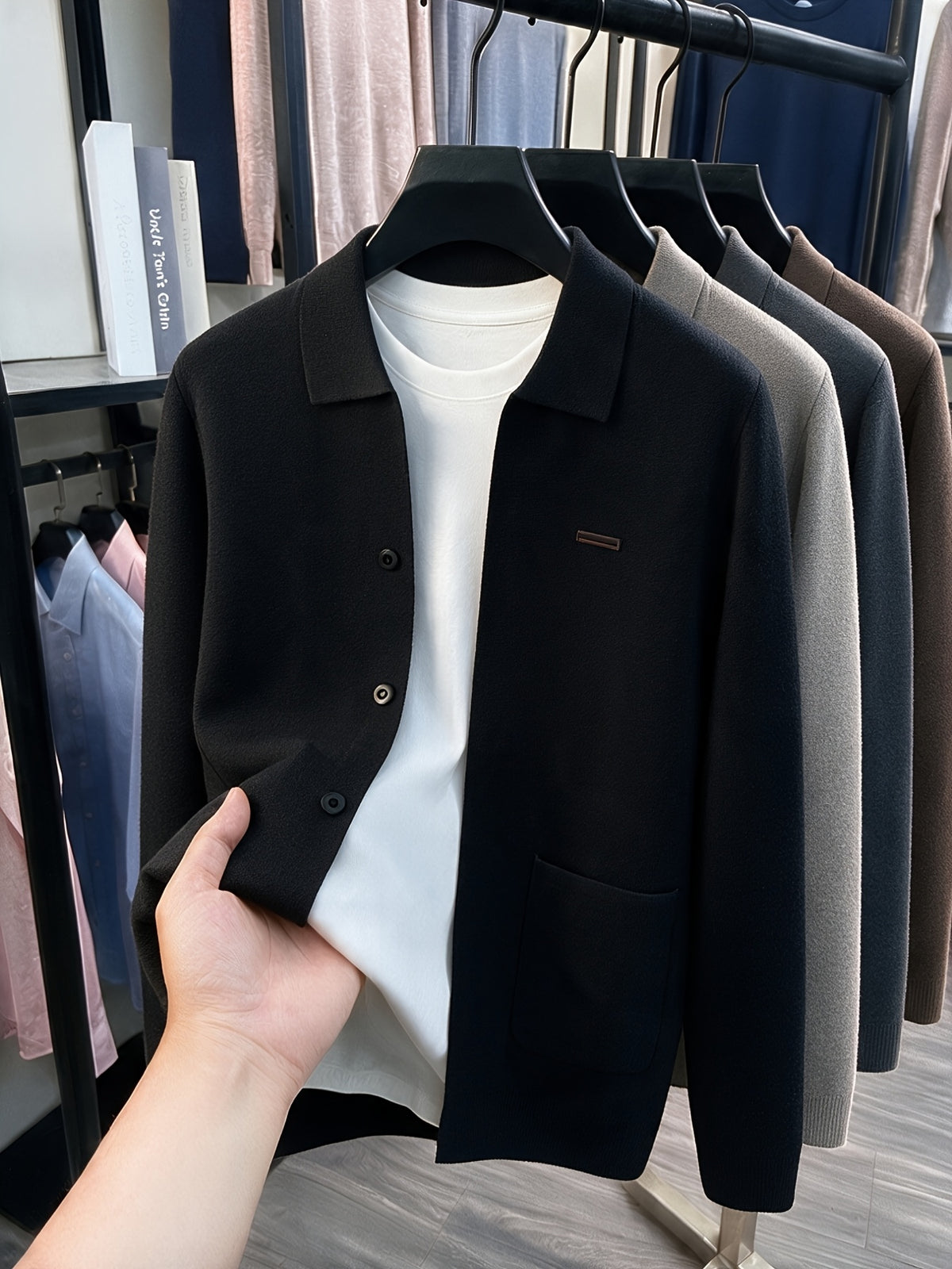Du Jing Lan OBM Men's Autumn/Winter New Arrival Knitted Cardigan, Old Money Style Solid Color Single-Breasted Open Front Lapel Knit Cardigan, Men's Business Casual Fashion Open Front Knit Cardigan Top, Suitable for Layering in Spring - Black