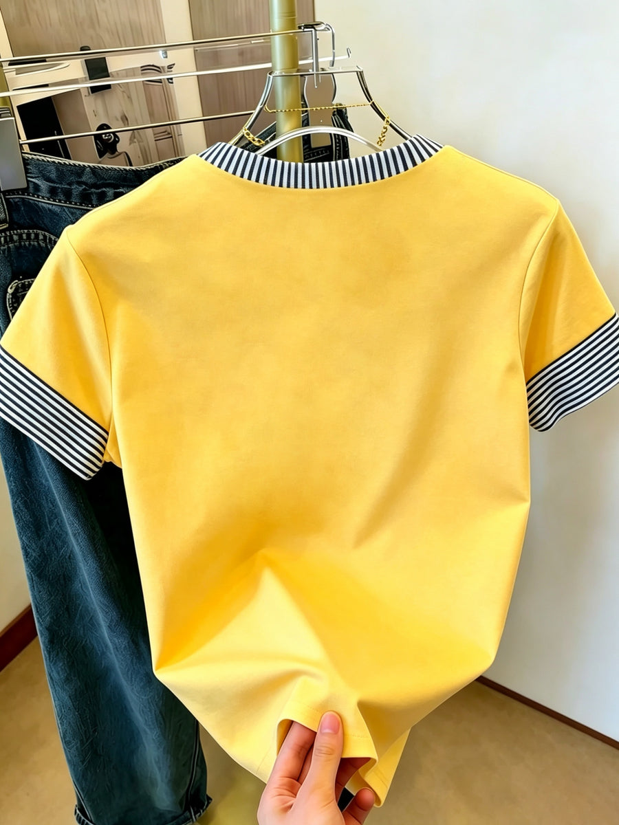 New Summer Women's T-Shirt, Round Neck Casual Apparel, Women's Pullover, Casual Commuter Wear, Daily Outing Base Layer, Simple Small Heart Pattern Print, Energetic and Lively, Streetwear, Outing Outfit, Basic Versatile Piece, As a Gift - Bright Yellow