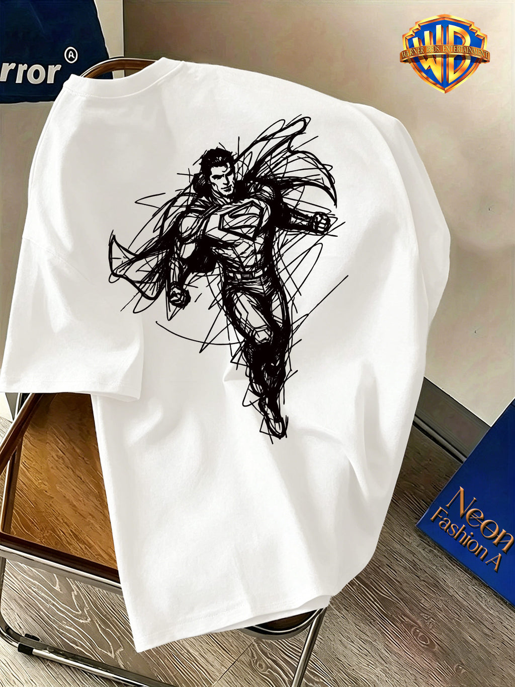 Warner Bros. Official Back-to-School Season Men's Casual T-Shirt, Soft and Breathable Lightweight Short-Sleeve Fabric, DC Superman Core S Logo Black and White Sketch Line American Anime Print, Light and Comfortable Fit, Suitable for Daily Wear - White