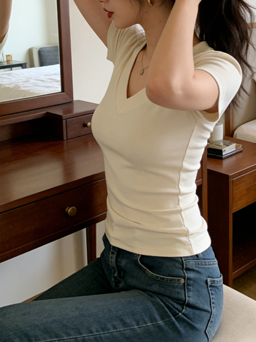 V-neck Short-sleeve T-shirt, Stretchy Slim-fit Versatile Base Layer, Hot Top - Apricot