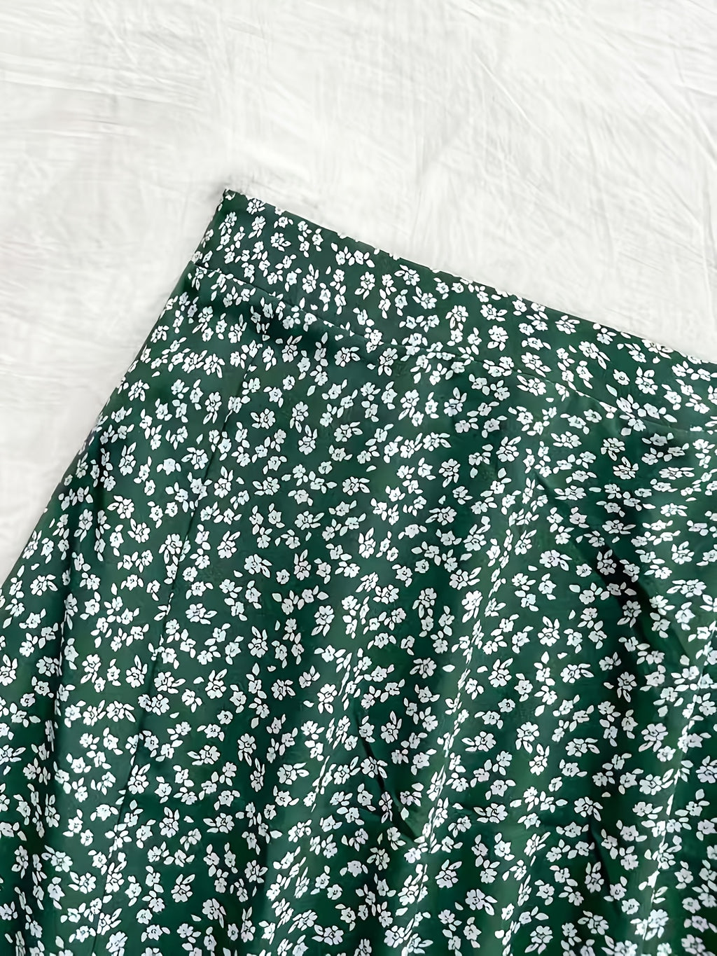 Item No.: ZD1127244 Spring/Summer Women's Simple, Fashionable, Casual, and Versatile Skirt - Green Floral