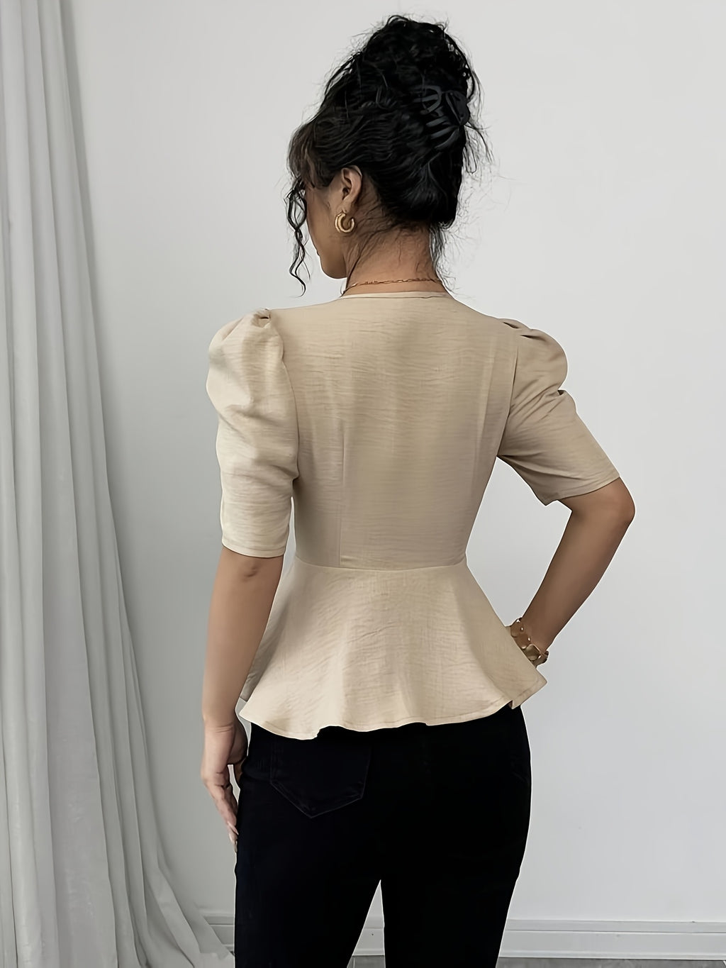 Women'S Summer Blouse, Square Neck, Short Sleeves, Slim Fit Waist, Fabric, Everyday Fashionable And Elegant Ruffle Top - Khaki