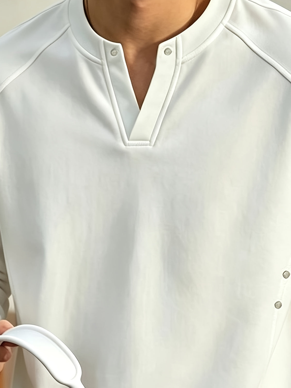Stylish Rivet-Detailed Long-Sleeve T-Shirt with a Cool and Chic Fit, Heavyweight Comfortable Men's Spring/Autumn Apparel, High-Quality Versatile Vintage Fashionable and Handsome Top - White