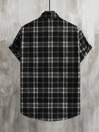 Men'S Casual Preppy Style Plaid Print Basic Color Short Sleeve Collared Shirt, Spring Summer Loose Fit Short Sleeve Checkered Pattern, Button-Front Closure, Classic Collar, Suitable for Casual And Semi-Formal Wear - Black And White Color