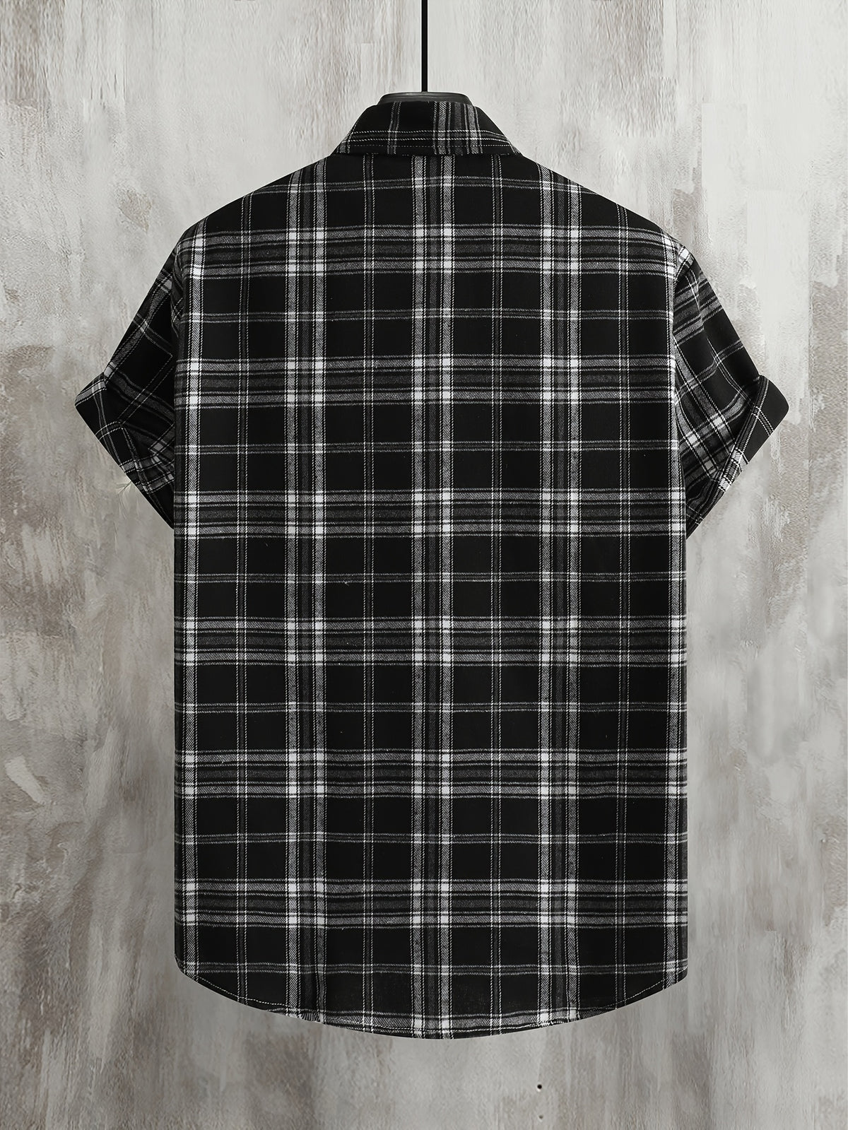 Men'S Casual Preppy Style Plaid Print Basic Color Short Sleeve Collared Shirt, Spring Summer Loose Fit Short Sleeve Checkered Pattern, Button-Front Closure, Classic Collar, Suitable for Casual And Semi-Formal Wear - Black And White Color