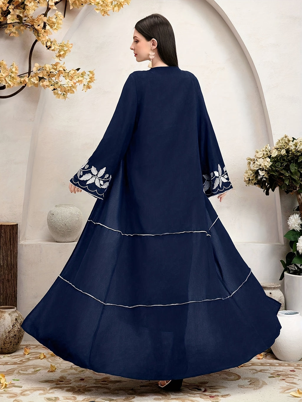 Women'S Elegant Floral Embroidered Long Sleeve Robe, Dignified And Generous - Navy Color
