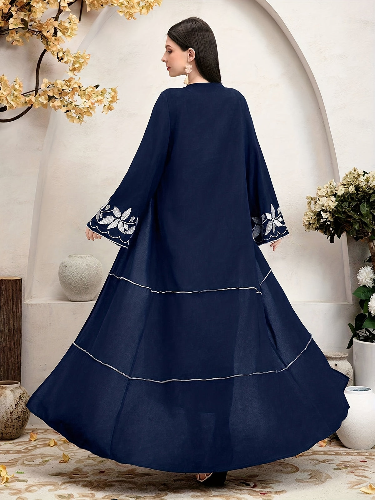 Women'S Elegant Floral Embroidered Long Sleeve Robe, Dignified And Generous - Navy Color