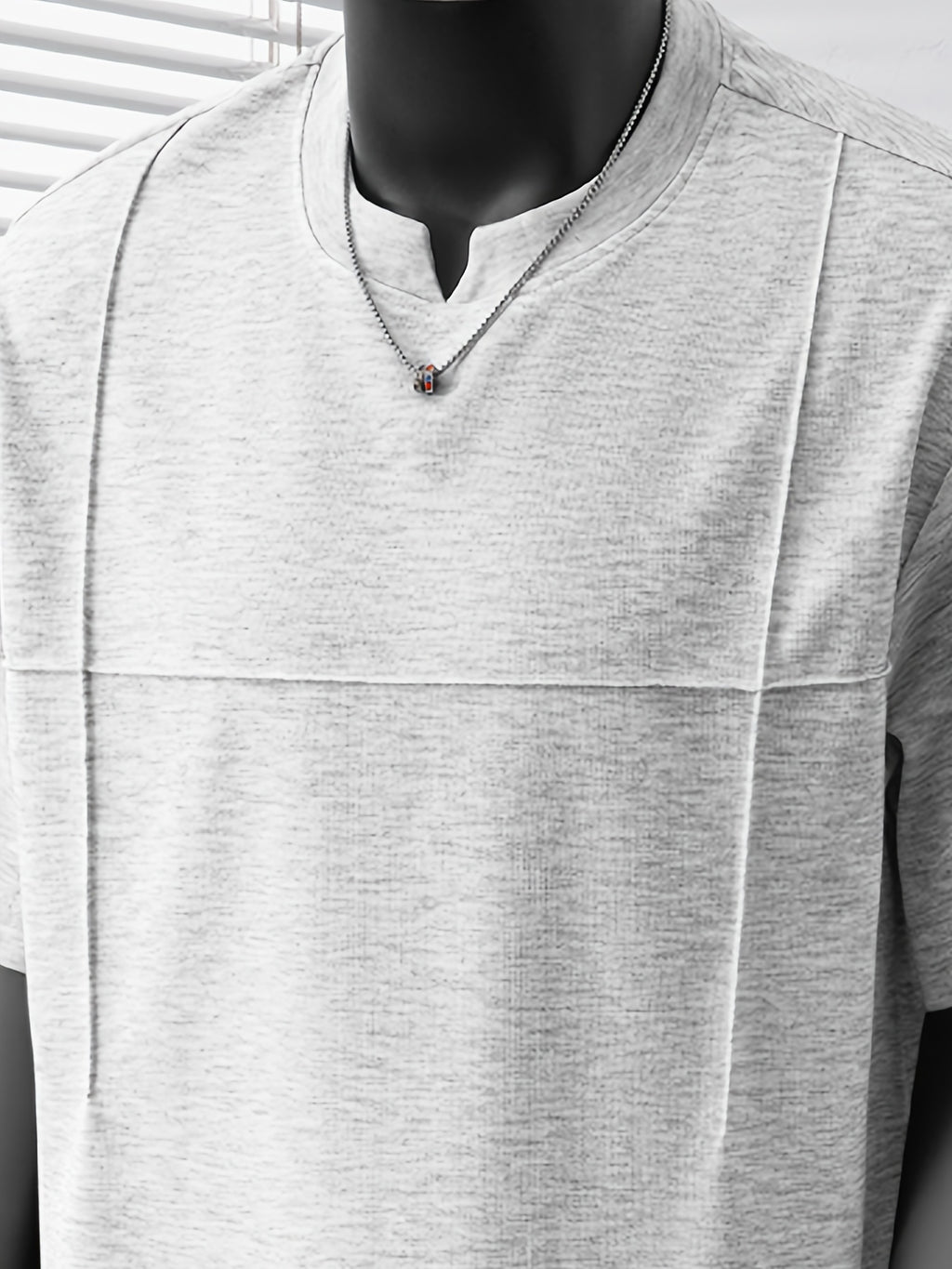 A Minimalist T-Shirt for Men, Featuring a Relaxed Fit, Casual Style, And Breathable Fabric, Ideal for Outdoor Activities And Everyday Use, Making It a Versatile And Comfy Choice - Light Mixed Grey