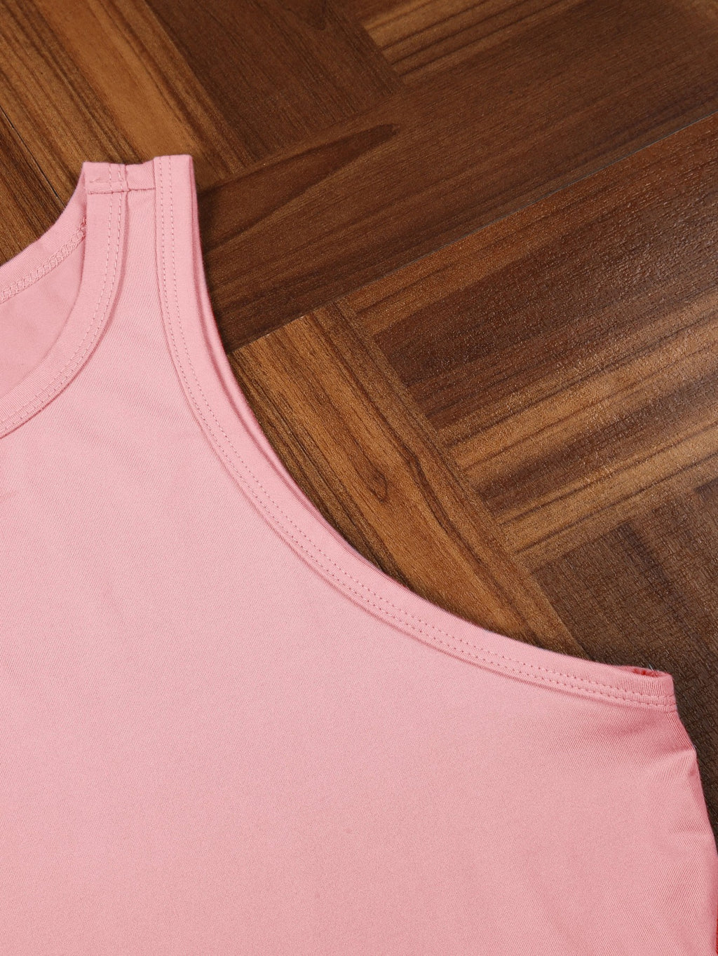 2026 Women's Y2K New Fashion Round Neck Sleeveless Tank Top - Trendy Layering for All Seasons Street Style - Unique Geometric Print Pattern - Vintage Lightweight Black White Brown Blue Pink Popular Cute Loose Comfortable Multi-Color Options - Pink