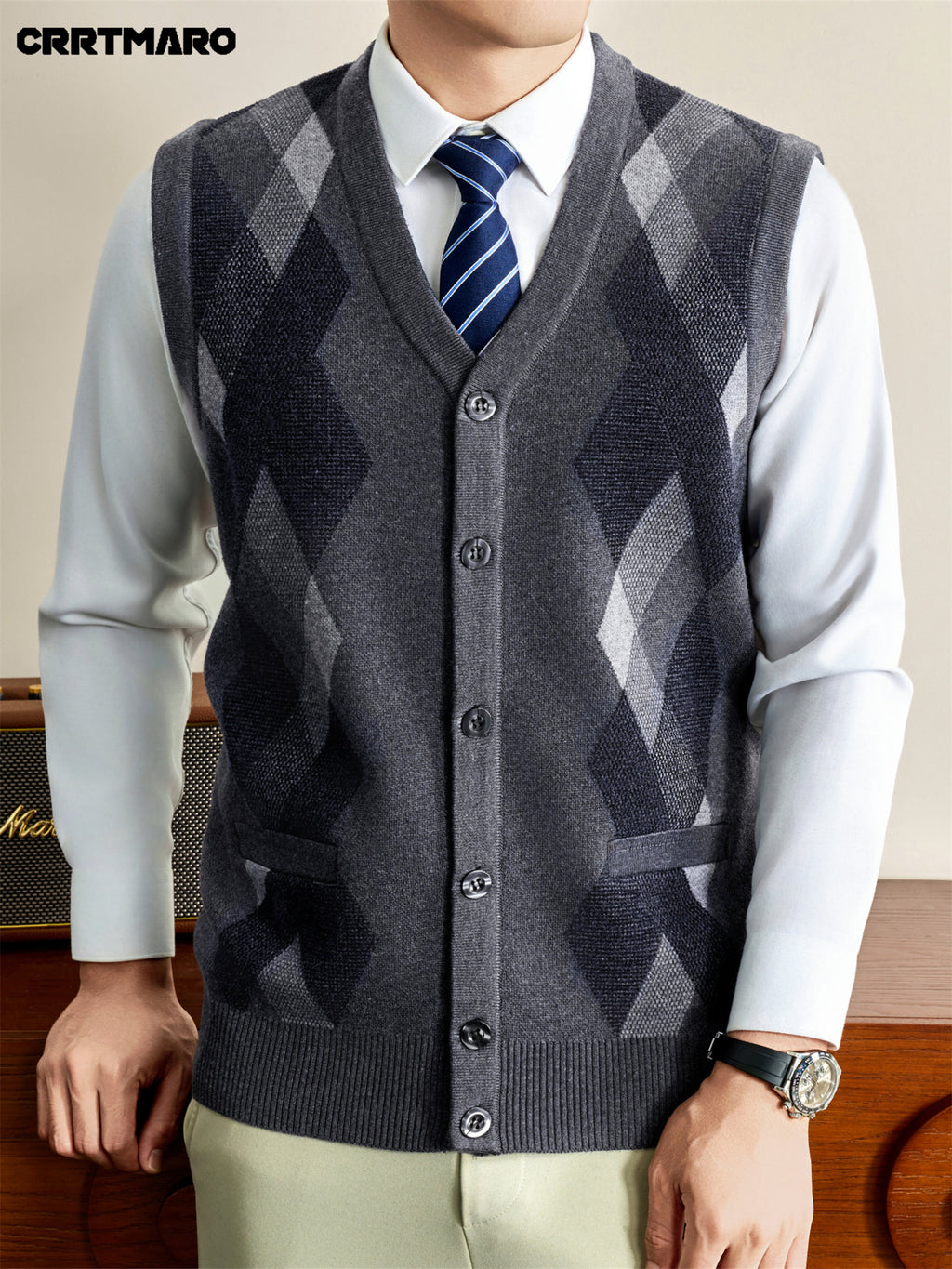 Men's Sweater Vest, Warm Casual Layering Top for Fall and Winter - Medium Gray