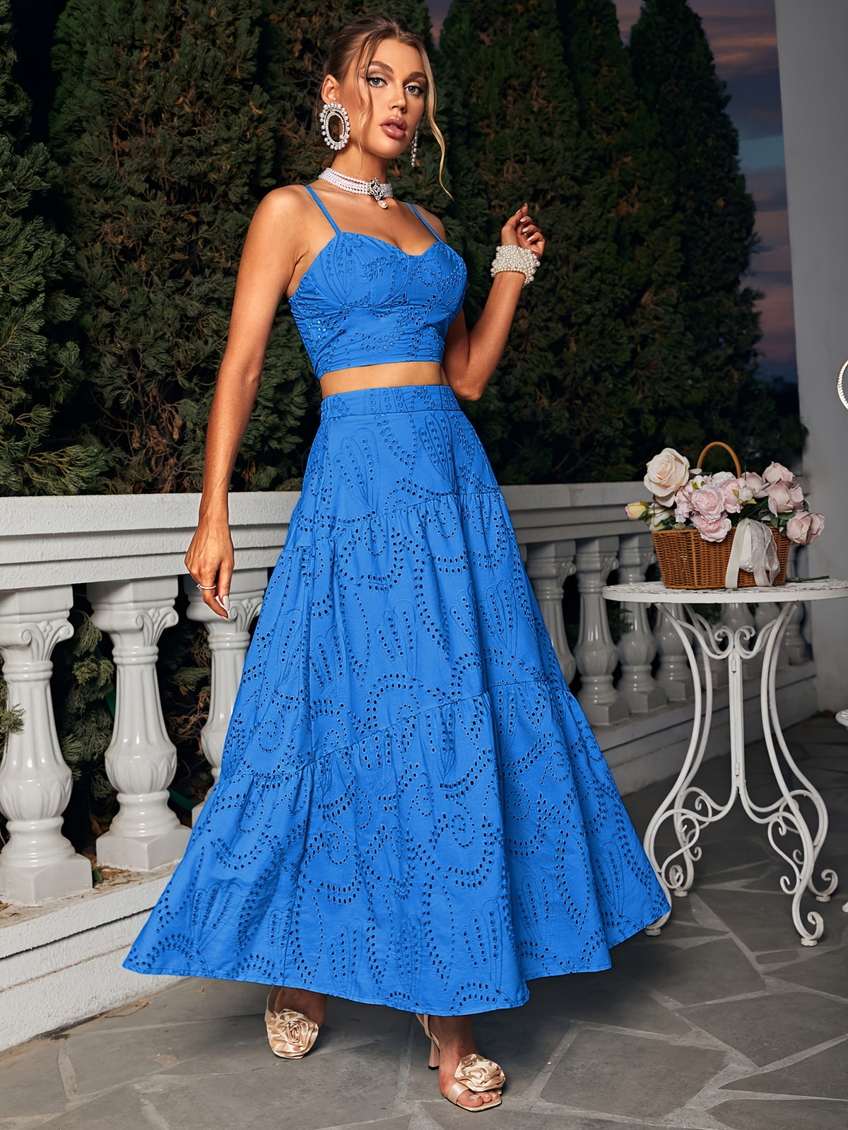 Elegant Women's Hollow-Out Embroidered Camisole 2pcs Set, Sweetheart Neckline Short Camisole Top, Layered Spliced Maxi Skirt with Full Flared Hem, Evening Gown, Bridesmaid Dress Set - Royal Blue