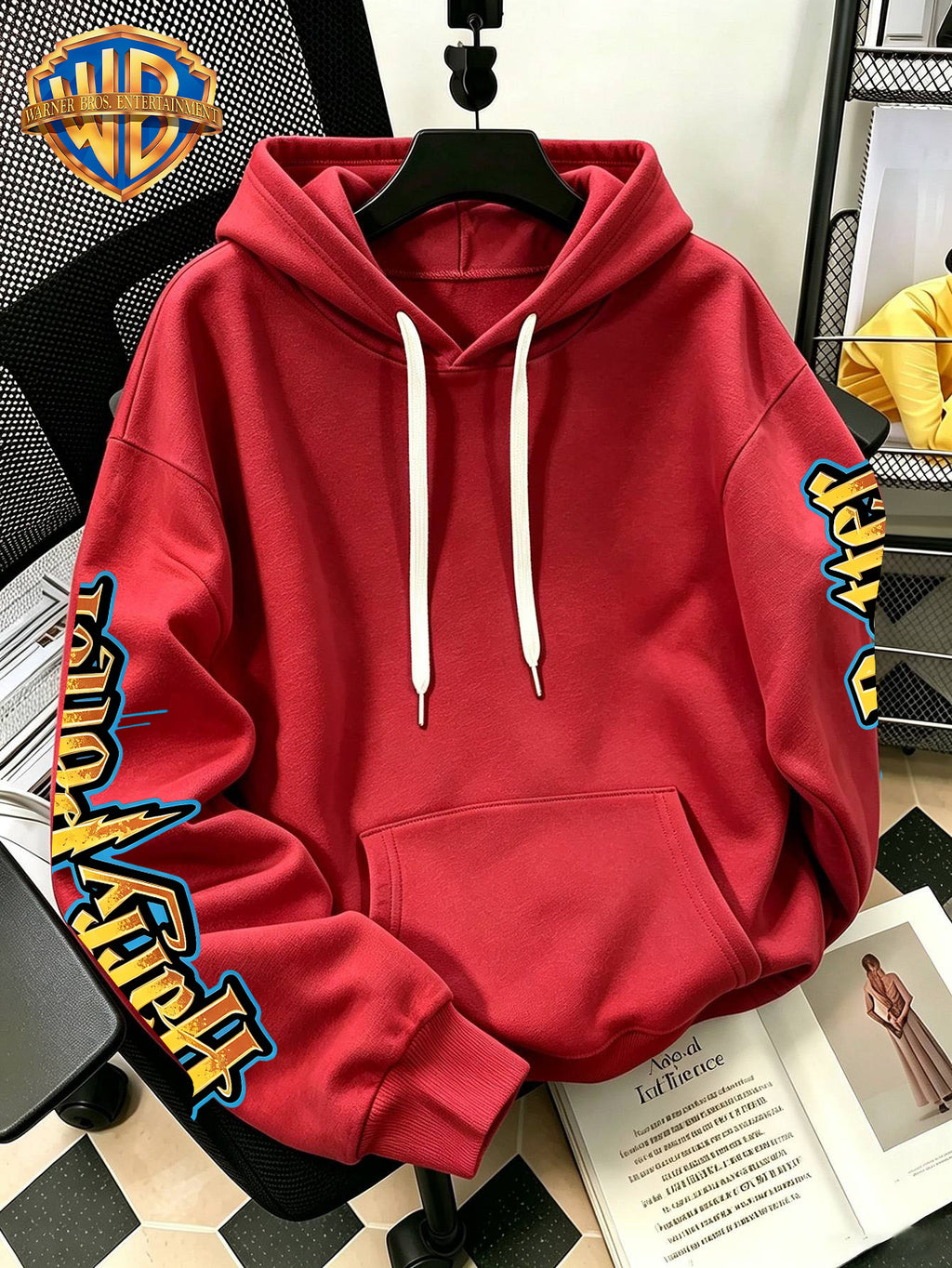 Warner Bros Official 1pc Vintage Golden Pattern Magic Owl Trendy Casual Hoodie - Men's Fashion Hoodie, Adjustable Drawstring Loose and Comfortable Sweatshirt, Suitable for Daily and Outdoor Sports Wear, the Perfect Choice for Warmth in Autumn - Red