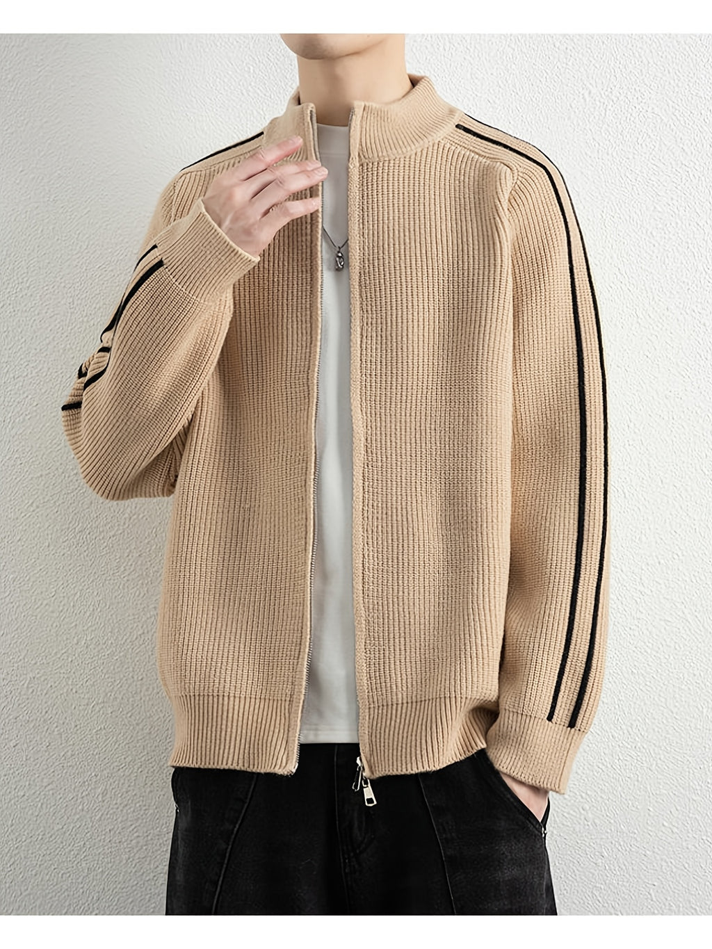 [Wading Whale OBM] Spring/Autumn New Men'S Knit Cardigan, Old Money Style Color-Block Striped Zipper Front Stand Collar Cardigan for Men, Business Casual Fashion Knitwear, Suitable for Spring, Autumn, Winter Layering Or Outerwear, Fits Daily Casual - Khaki