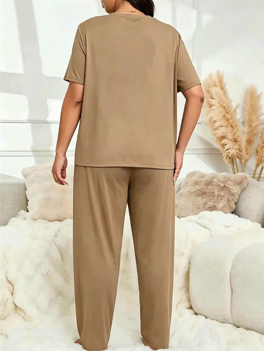 New Product, New Fashion, High-End, Elegant, Comfortable And Casual Plus-Size Women'S Two-Piece Set, Fashionable And Trendy, Boutique Versatile, Stylish Item, Women'S Plus-Size Two-Piece Set (T-Shirt And Bow Long Pants) - Khaki