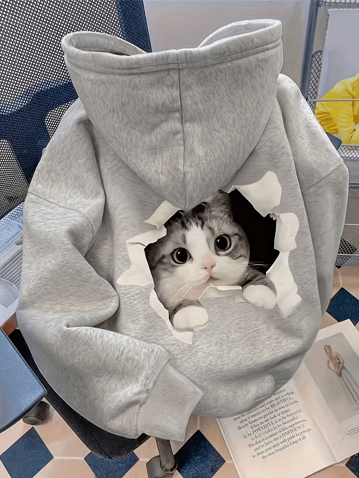 A Women'S Top Featuring a Cat Care Print, Perfect for The Back-To- Season. This Casual Pullover Hoodie Has a Kangaroo Pocket And Is Designed for Autumn And Winter - Grey