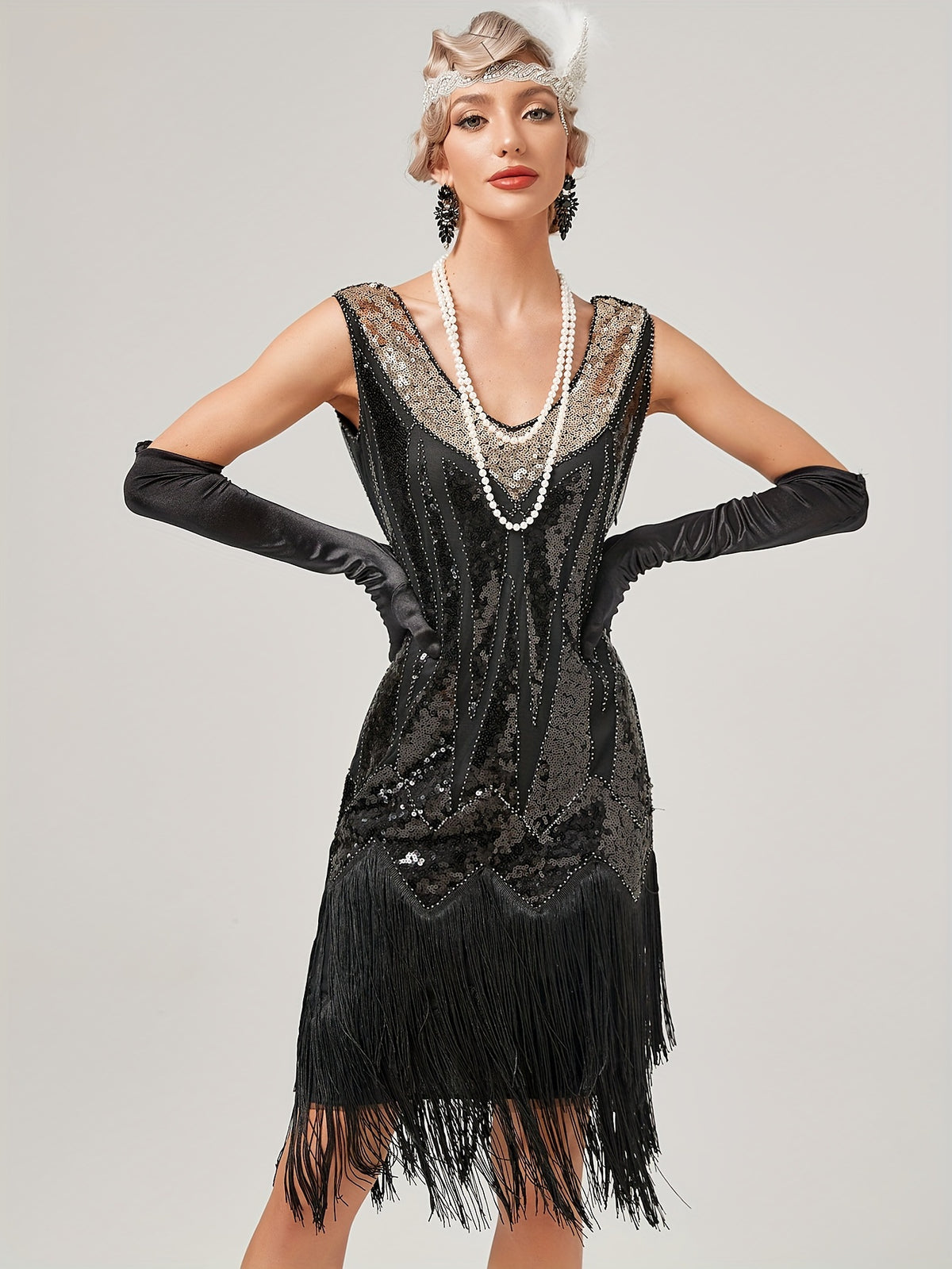 1920s Retro Sequin Gatsby Party Dress with Tassels, Short Sleeve Evening Gown for Banquets and Toasting Ceremonies - In Stock - Black Golden