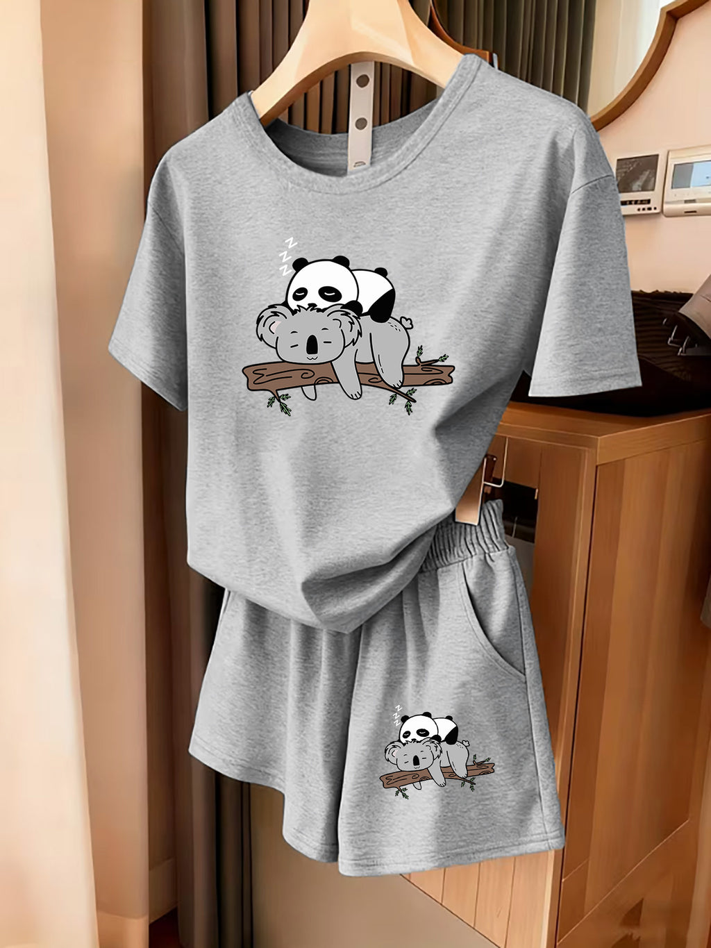 2pcs Women's Summer Short Sleeve Set—Panda Koala Cute Animal Print Short Sleeve Shorts Set, Comfortable, Soft, and Breathable for Sports and Daily Wear, Suitable for Back-to, Campus, Valentine's Day, Women's Pajamas, Jogging, Fitness, and as a Gift - Gray + Gray