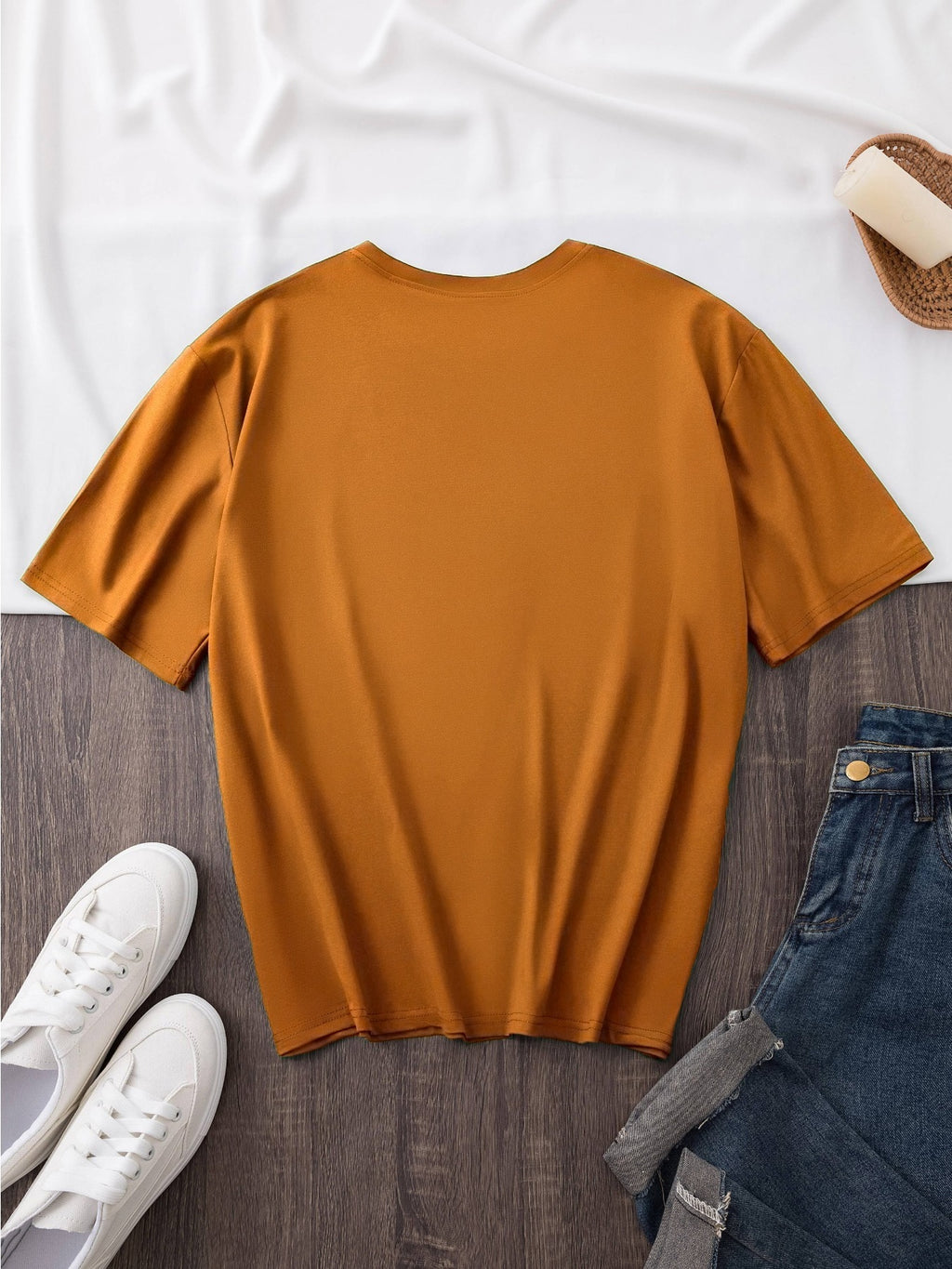 Women's Oversized Round Neck Short Sleeve T-Shirt - Blouse with - Letter Print (Suitable for Initial/ending Letters) - Loose Fit Casual & Elegant - Top - Machine Washable Comfortable Casual Attire for & Outfits - Yellowish-brown