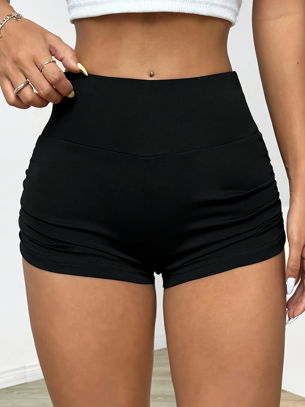 230g Sliky Fiber Fabric Women's High-Waisted Side Pleat Fashion Shorts Women's Hot Pants - Black