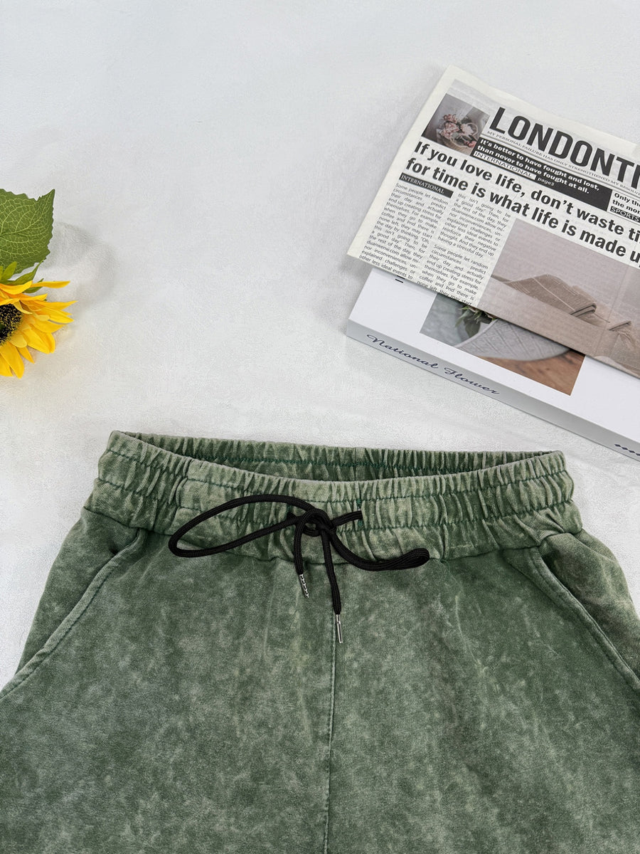 Summer Trendy Fashion Women'S Distressed Washed Shorts "BROOKLYN NEW YORK" Printed American Retro Preppy Style Comfortable for Hot Weather, with Adjustable Drawstring Waist And Pockets, Classic Silhouette, Comfortable Fit, Machine Washable Shorts - Green