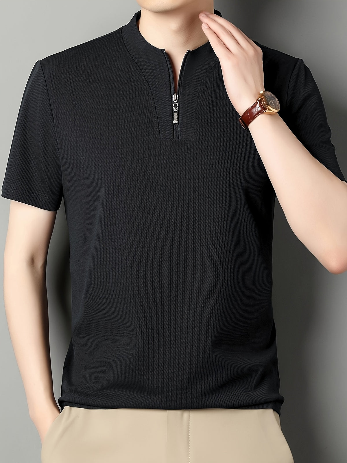 SaXing OBM New Spring/Summer Men's Polo Shirt, Solid Color Textured Ribbed Cable Knit Half-Placket Zipper Style Stand Collar Short Sleeve T-Shirt, Men's Business Casual Fashionable Breathable Versatile Henley Knit Pullover Base Layer Top - Black