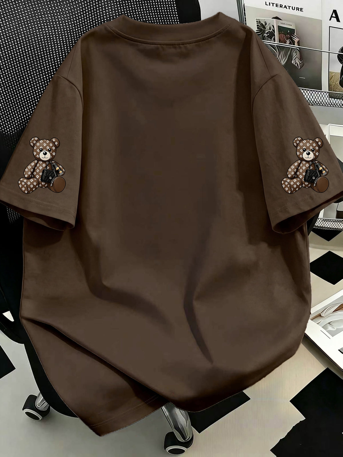 Plus Size, Plus-size Women's Crossbody Bag with Bear Print, Round Neck Short-sleeve T-shirt. Suitable for Summer Vacations, Beach, Holidays, Spring, Valentine's Day, Carnivals, Mother's Day Gifts; a Gift for Mom. Suitable for Daily Wear - Dark Brown
