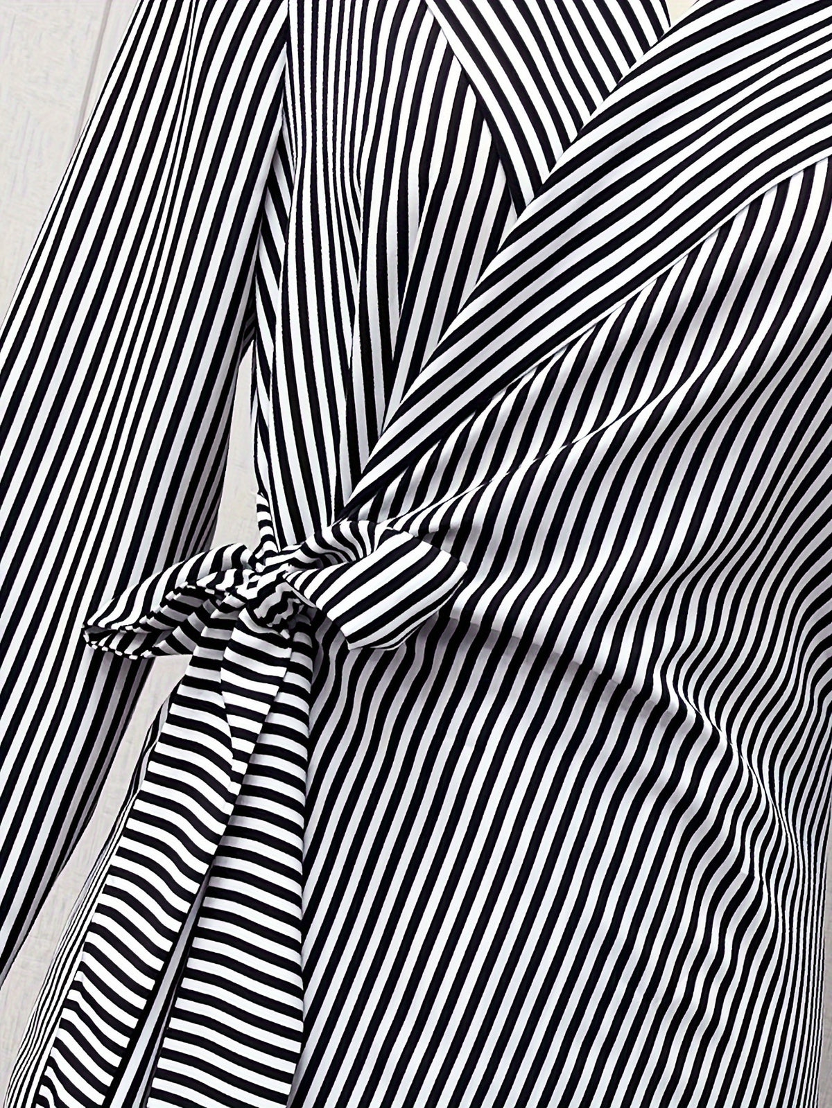 Women's Striped Print Casual Wrap Jumpsuit - White And Black Stripe