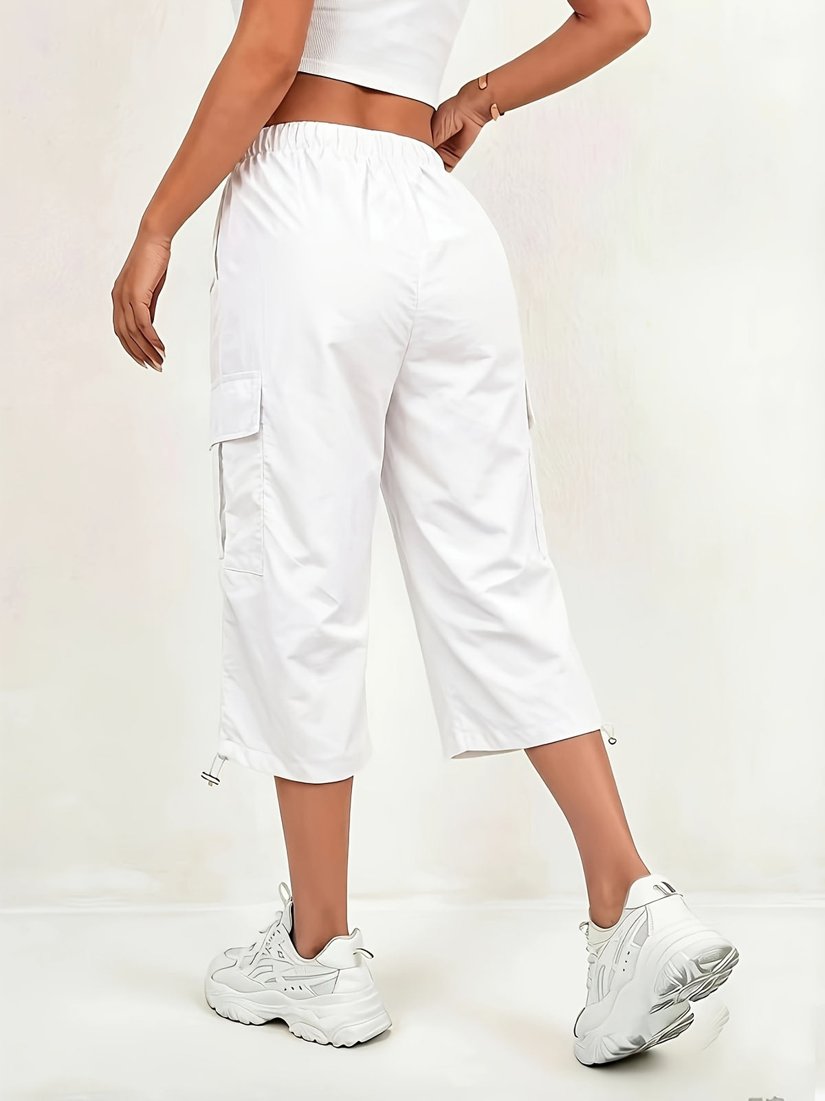 Women's Solid Color Pants with Elastic Waist & Multi-Pocket - Lightweight Quick-Dry Cropped Capri Length Trousers, Loose-Fit Suitable for Casual Outdoor, Office, Casual Attire, Machine Washable (No) - White