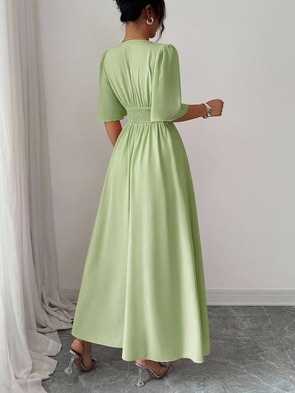 Women's Solid Color Elegant Dress, New Summer V-Neck A-Line Flowing Dress for Casual to Formal Wear, Machine Washable - Green