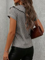 Elegant and Cute Daily Butterfly Collar Short-sleeve Blouse Top, Featuring a Classic Two-tone Plaid Pattern and a Front Tie Bow Design, Suitable for Daily Wear and Casual Outings - Black