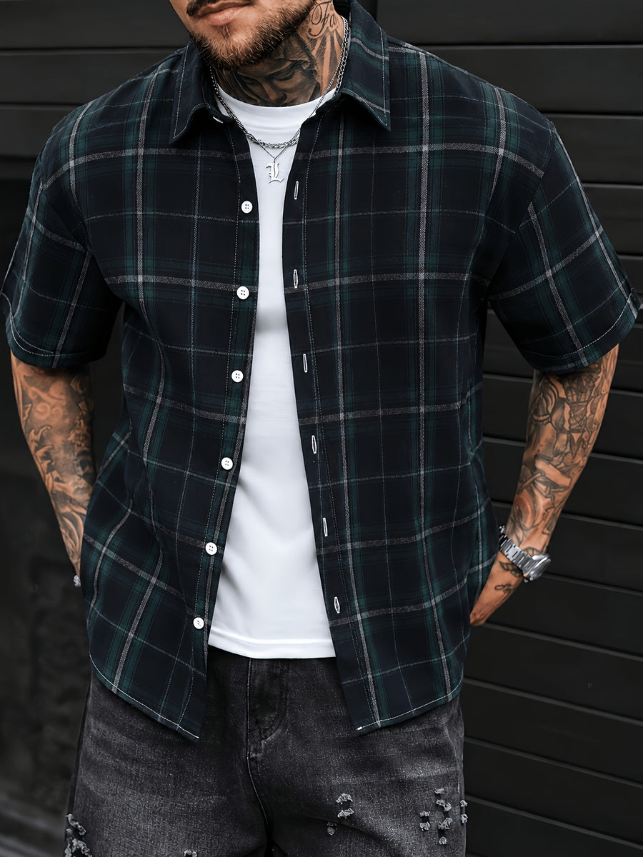 Men'S Casual Preppy Style Plaid Print Basic Color Short Sleeve Collared Shirt, Spring Summer Loose Fit Short Sleeve Checkered Pattern, Button-Front Closure, Classic Collar, Suitable for Casual And Semi-Formal Wear - Dark Green